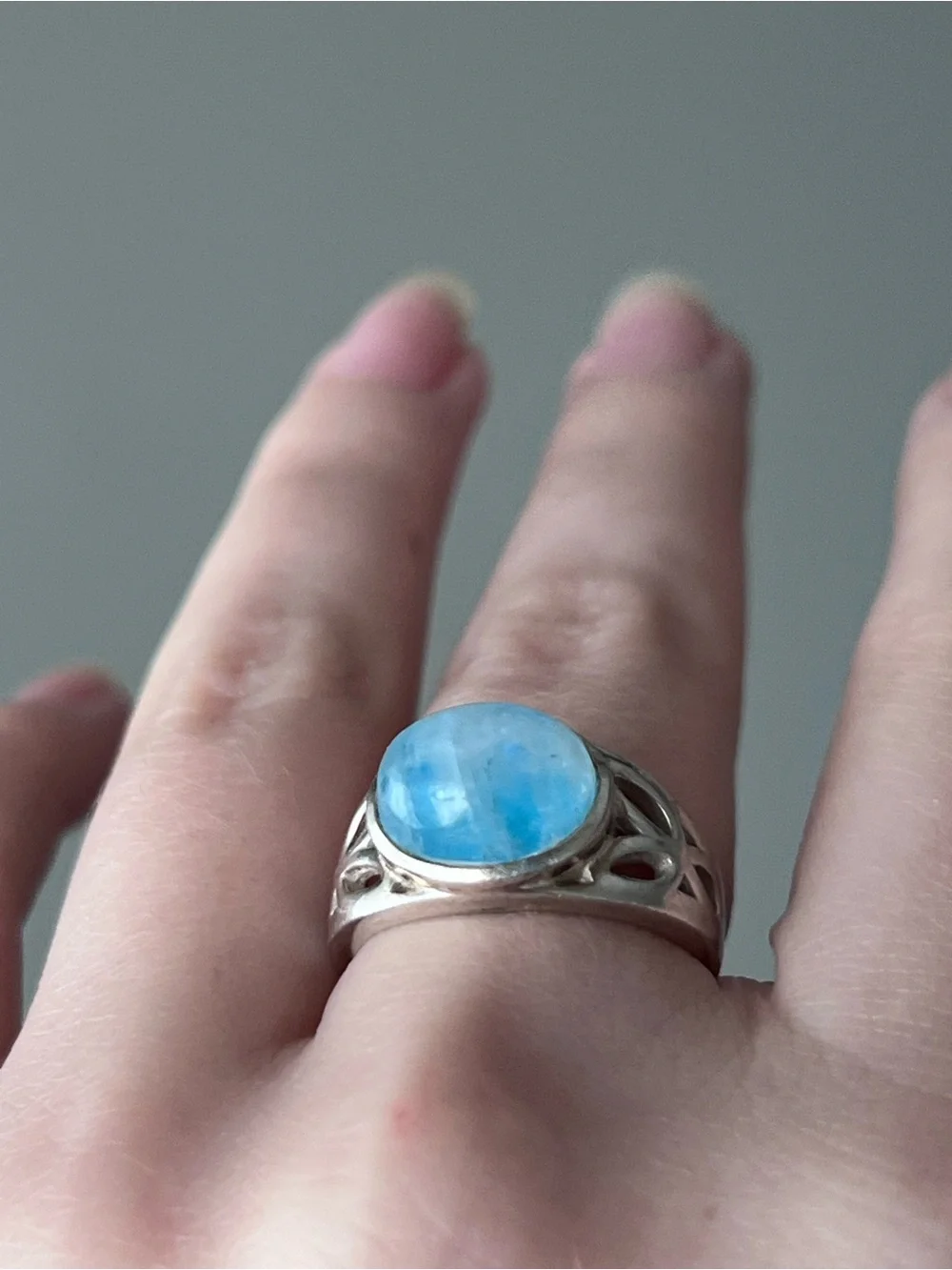 925 Sterling Silver Rainbow Moonstone Size 7 Oval Blue Cabochon Bezel Set